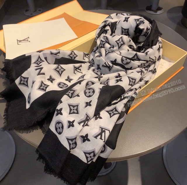 Louis Vuitton專櫃立體手袋印花羊絨長巾 路易威登2021新款包袋圖案圍巾披肩  mmj1584